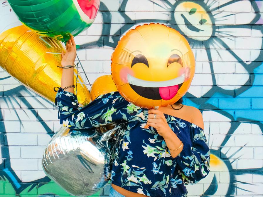 Forslag til læsning med satire og humor